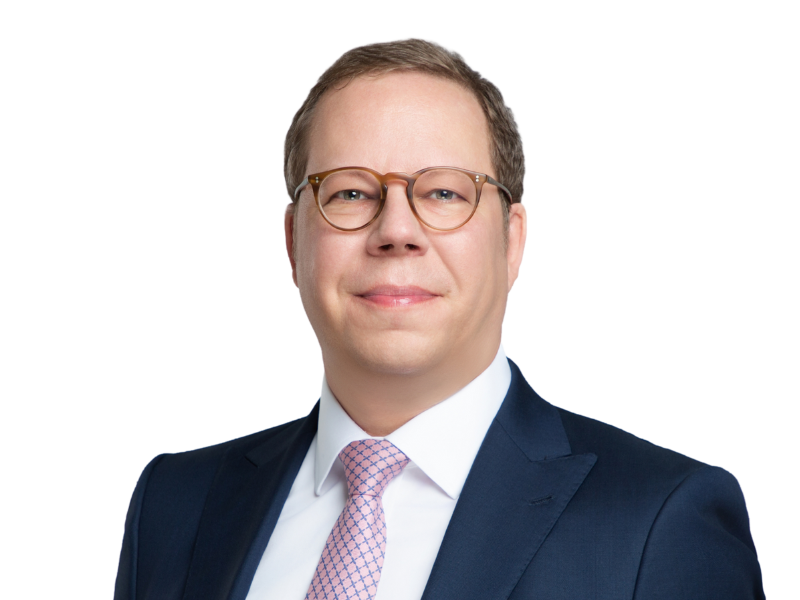 Stephane Karolczuk Harneys front portrait image