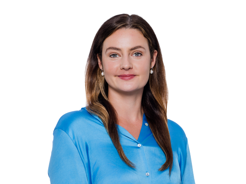 Alexandra-Holden Harneys Legal front portrait image